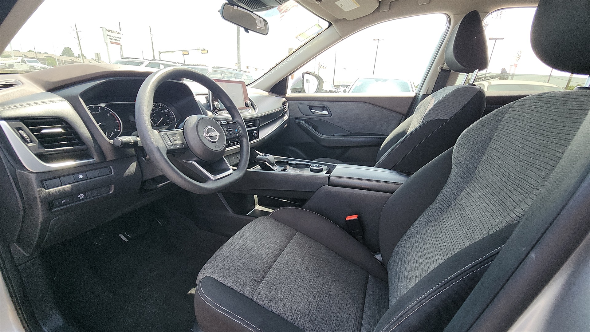 2023 Nissan Rogue SV photo 8
