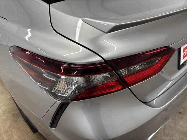 2024 Toyota Camry Hybrid SE photo 7