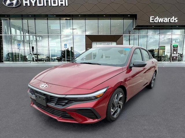2025 Hyundai Elantra SEL's photo