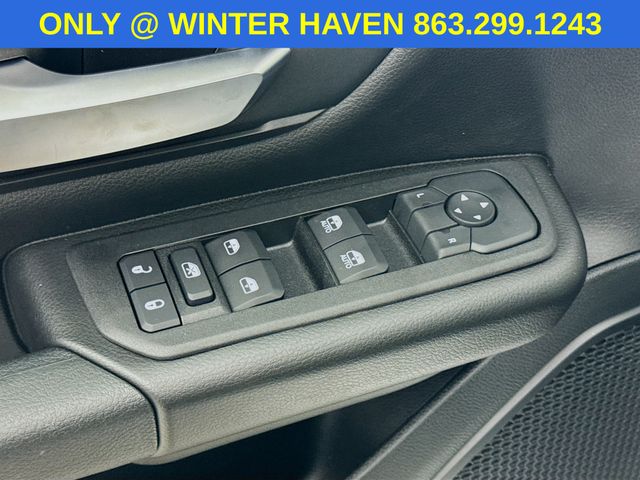 2025 Ram 1500 Tradesman photo 14