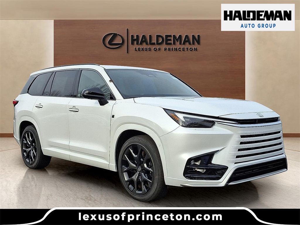 2026 Lexus TX Hybrid's photo