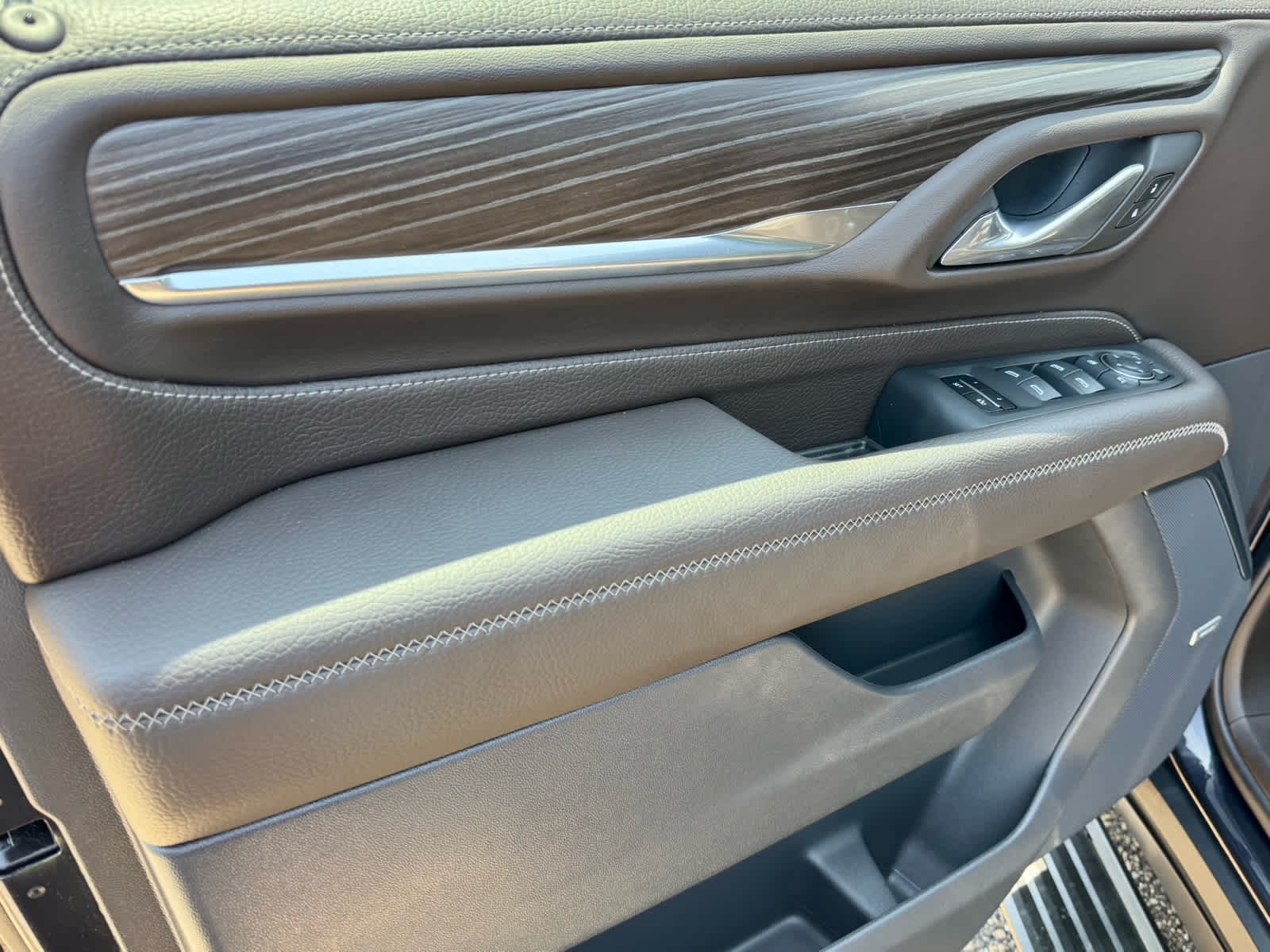 2024 Gmc Yukon Denali photo 14