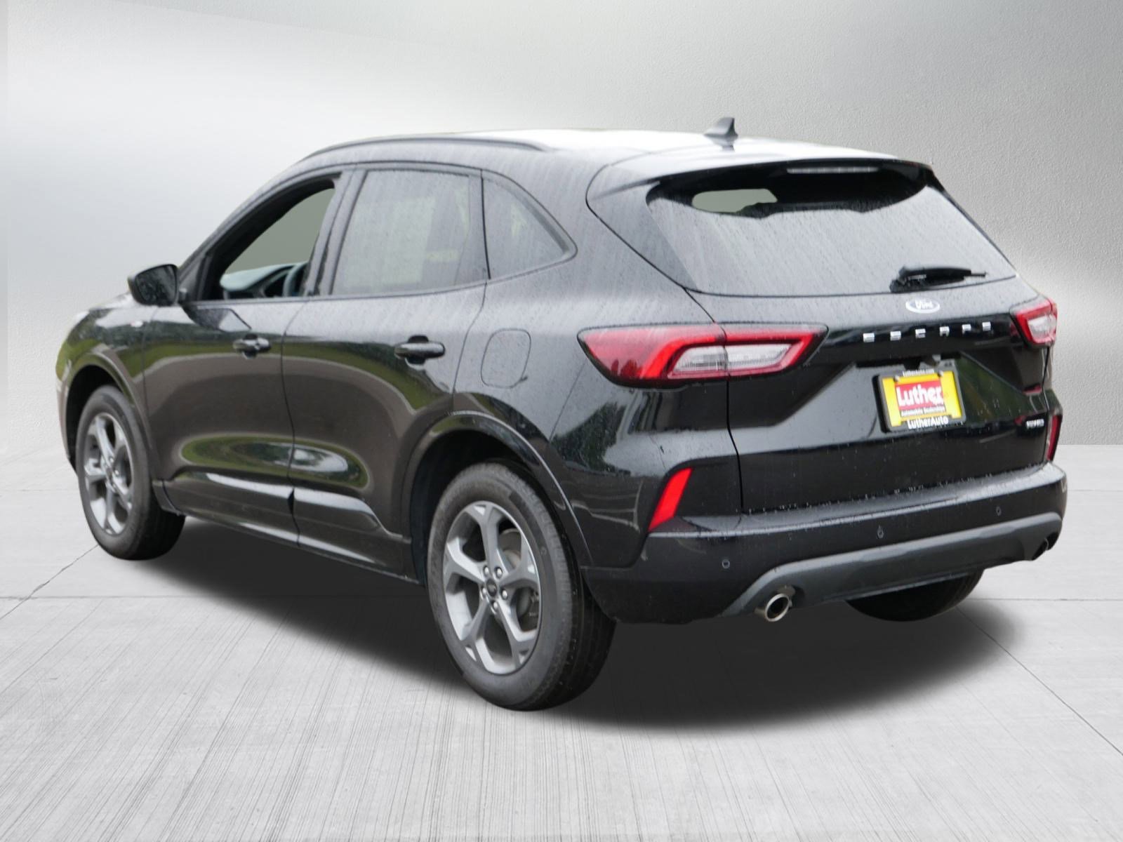 2024 Ford Escape ST-Line photo 3