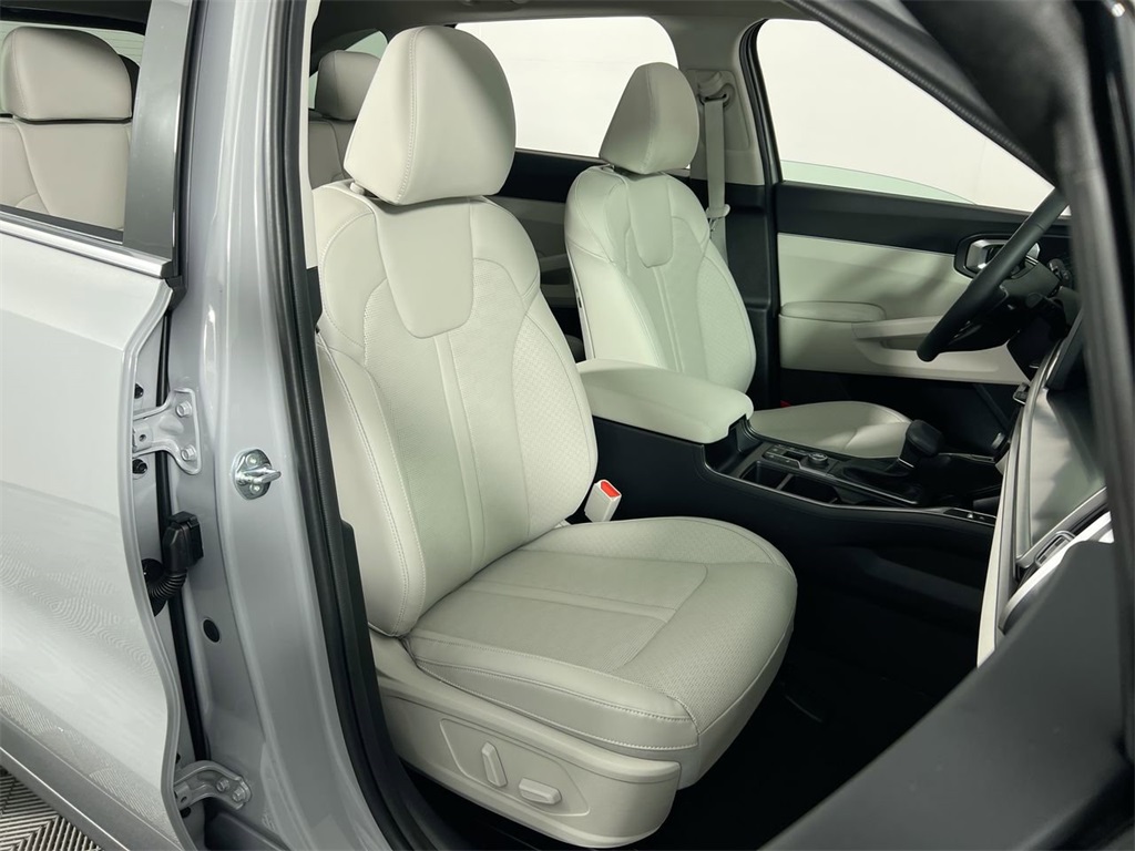 2026 Kia Sorento EX photo 30