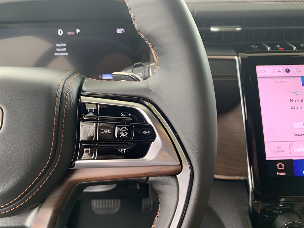 2025 Jeep Grand Cherokee L Summit photo 25