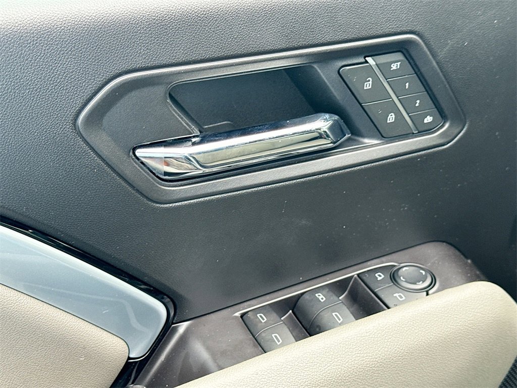 2025 Chevrolet Colorado ZR2 photo 12