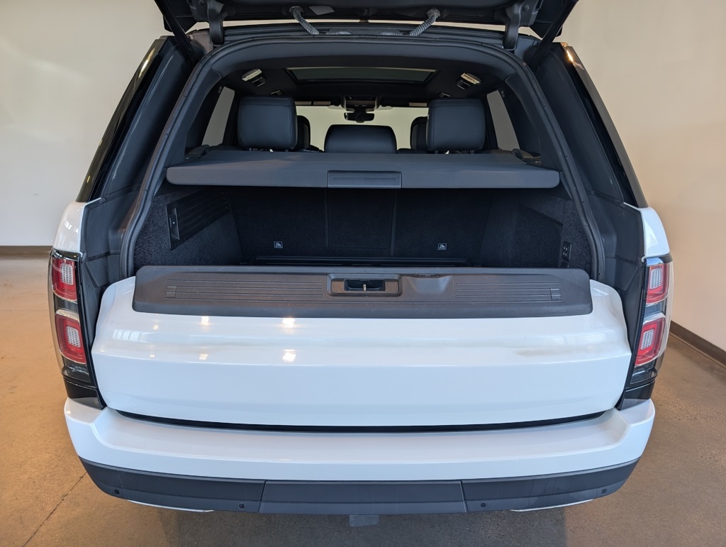 2020 Land Rover Range Rover HSE photo 3