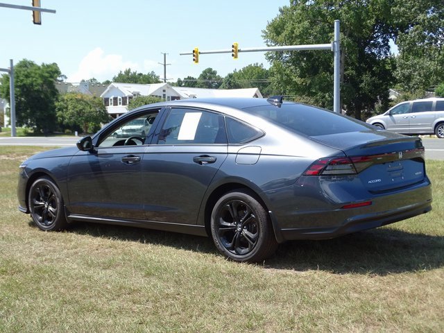 2025 Honda Accord SE photo 4