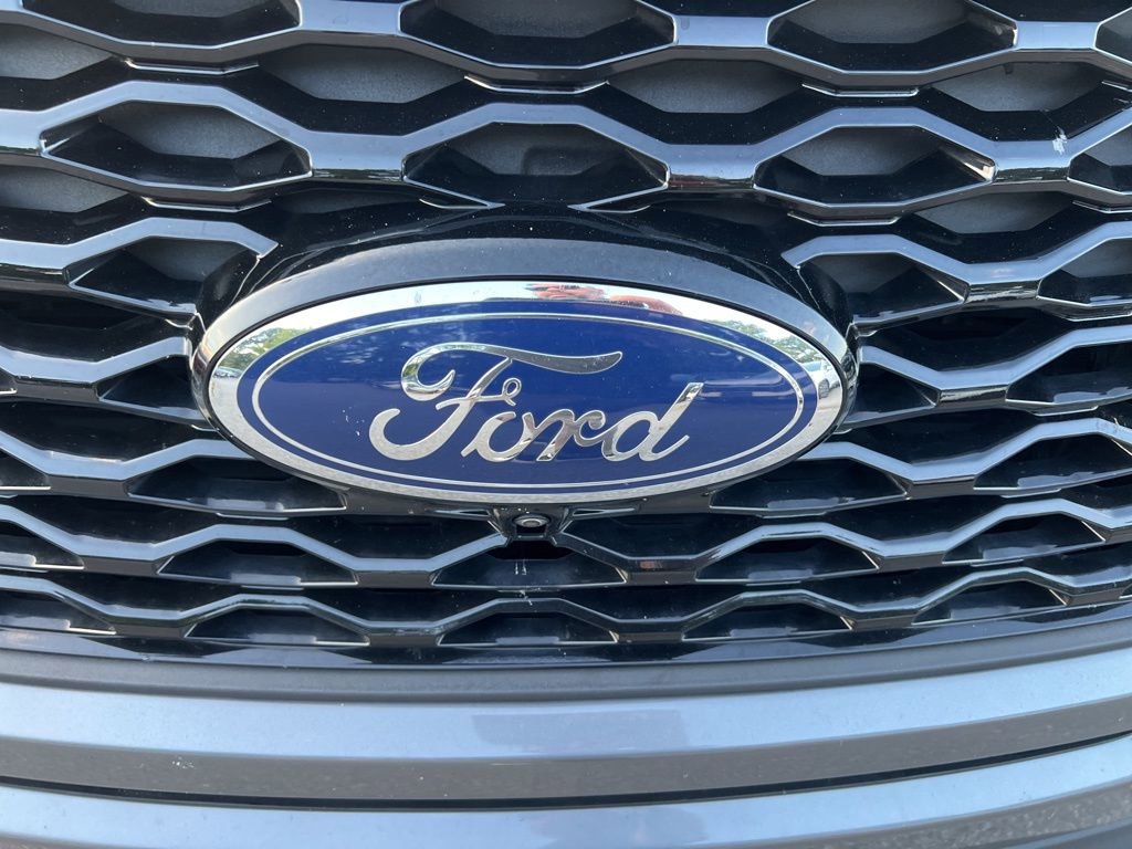 2022 Ford Explorer ST photo 45