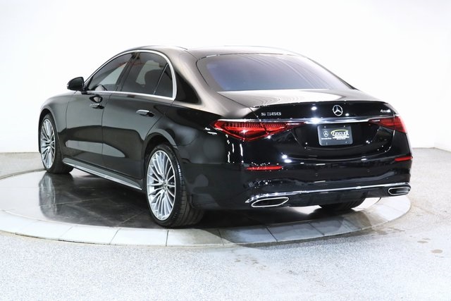 2023 Mercedes Benz S 580 4MATIC photo 2
