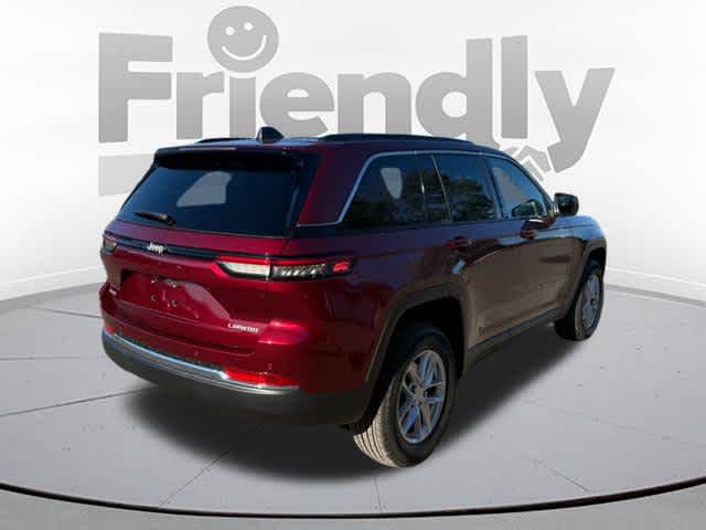 2025 Jeep Grand Cherokee Laredo X photo 3