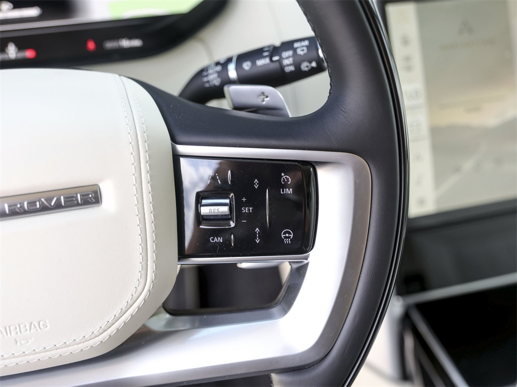 2025 Land Rover Range Rover SE photo 15