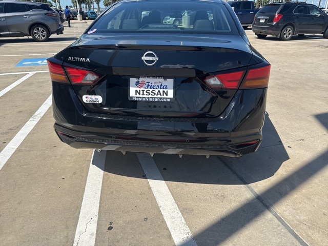 2025 Nissan Altima 2.5 SV photo 4
