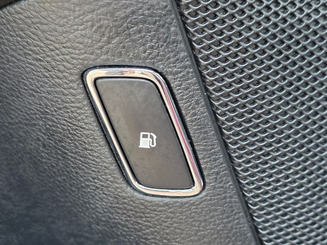 2017 Ford Fusion Energi Titanium photo 8