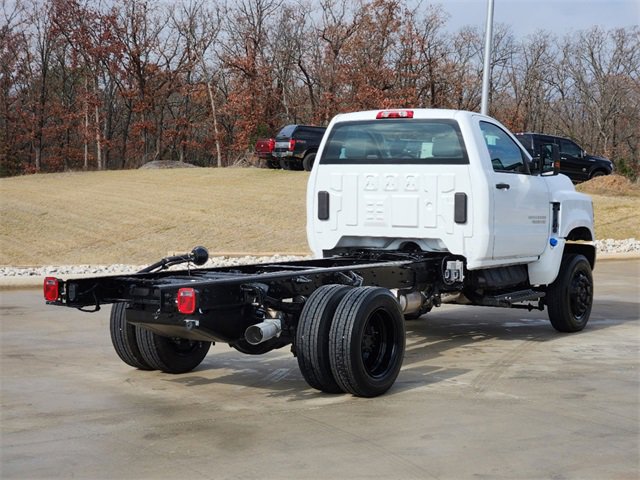 2024 Chevrolet Silverado 4500HD Work Truck photo 4