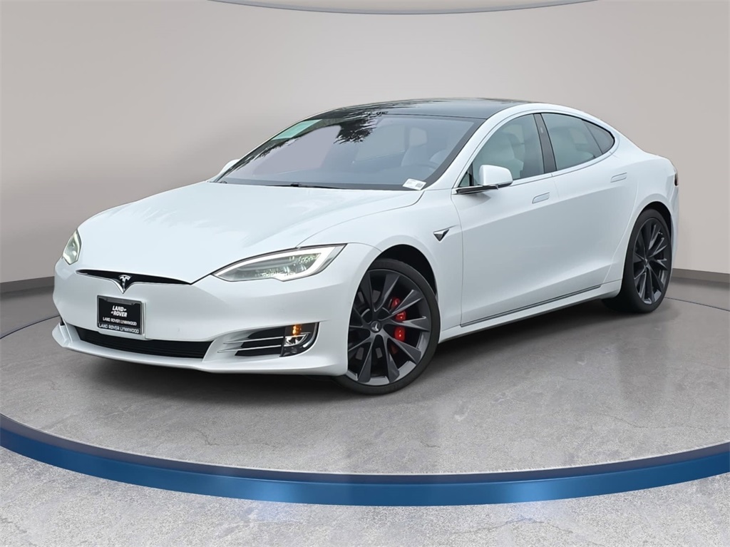 2020 Tesla Model S Performance's photo