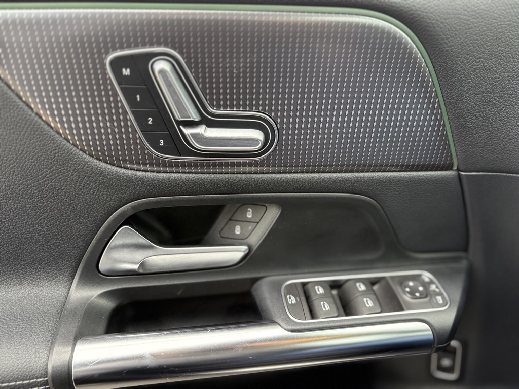 2022 Mercedes Benz GLA 250 photo 20