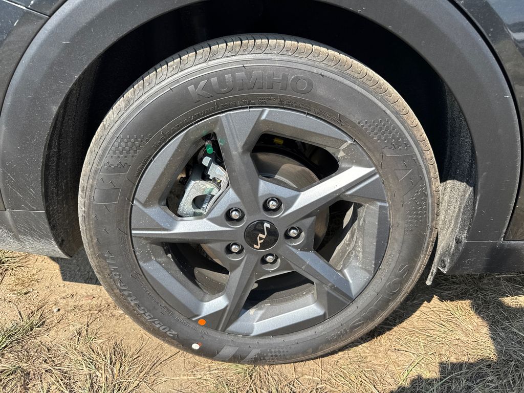 2025 Kia K4 LXS photo 16