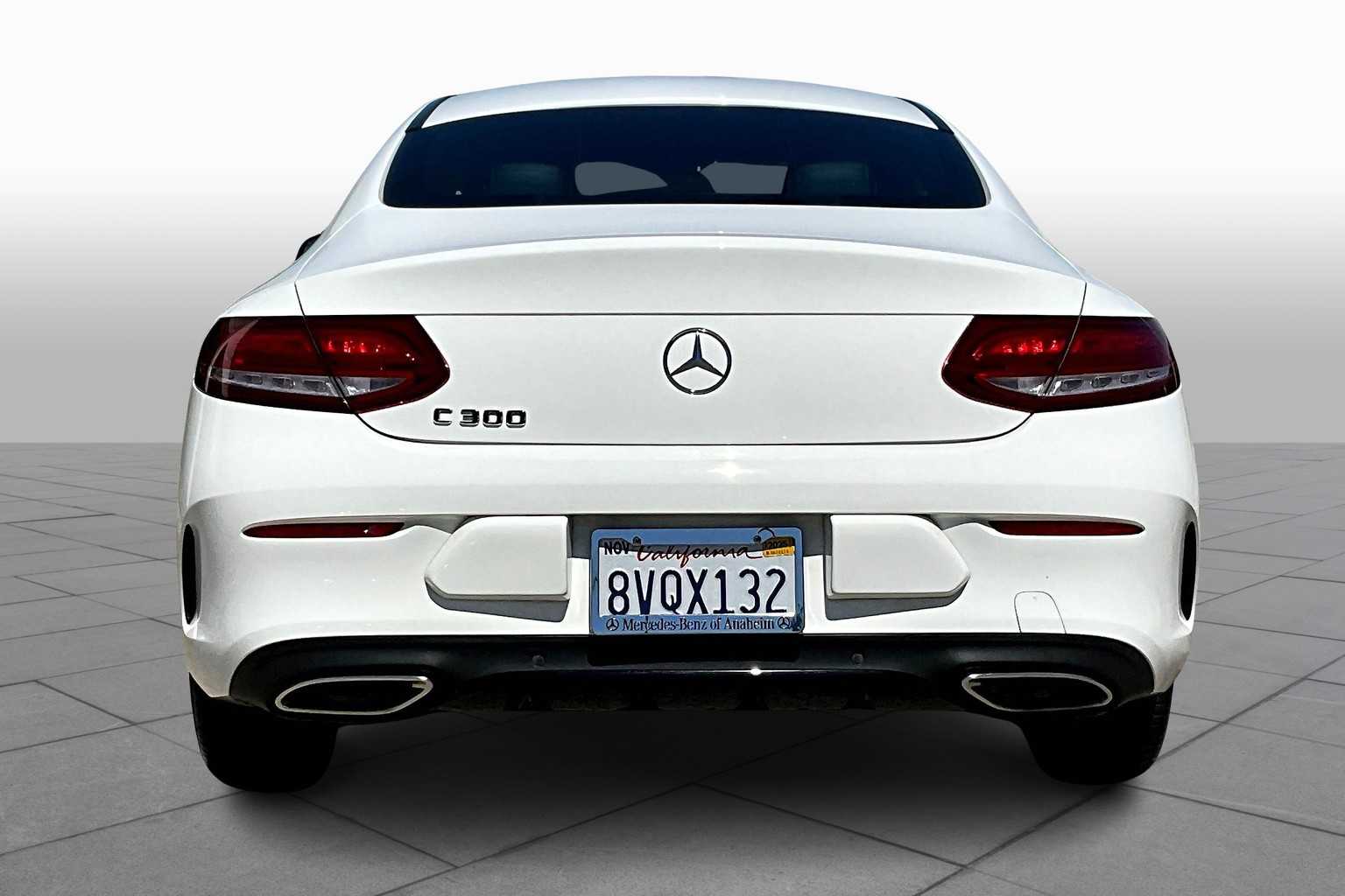 2017 Mercedes Benz C 300 photo 4