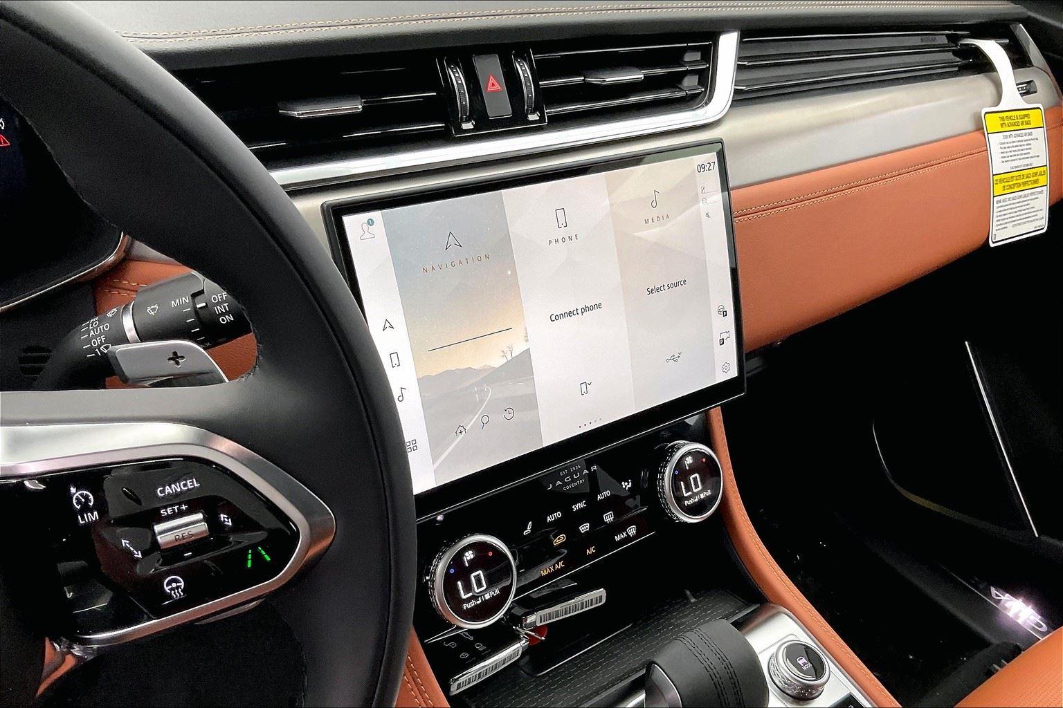 2026 Jaguar F-PACE P400 R-Dynamic S photo 4
