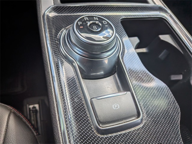 2021 Ford Edge ST photo 18