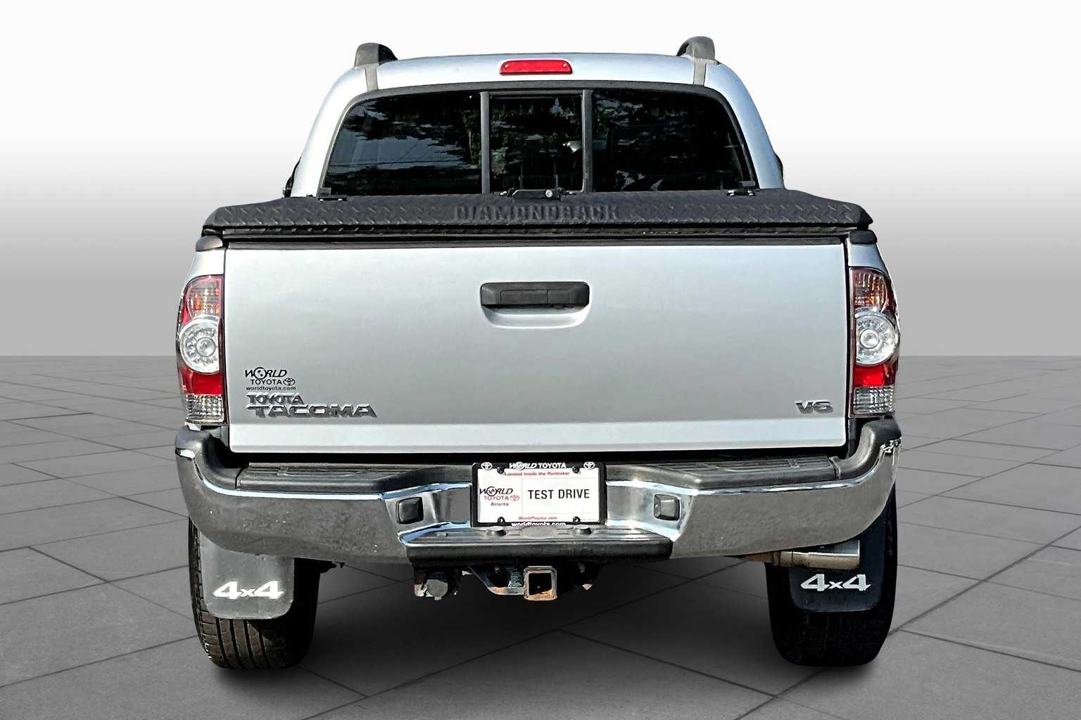 2011 Toyota Tacoma photo 4