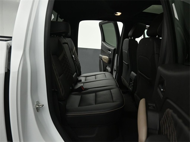 2023 GMC CANYON - Image 26