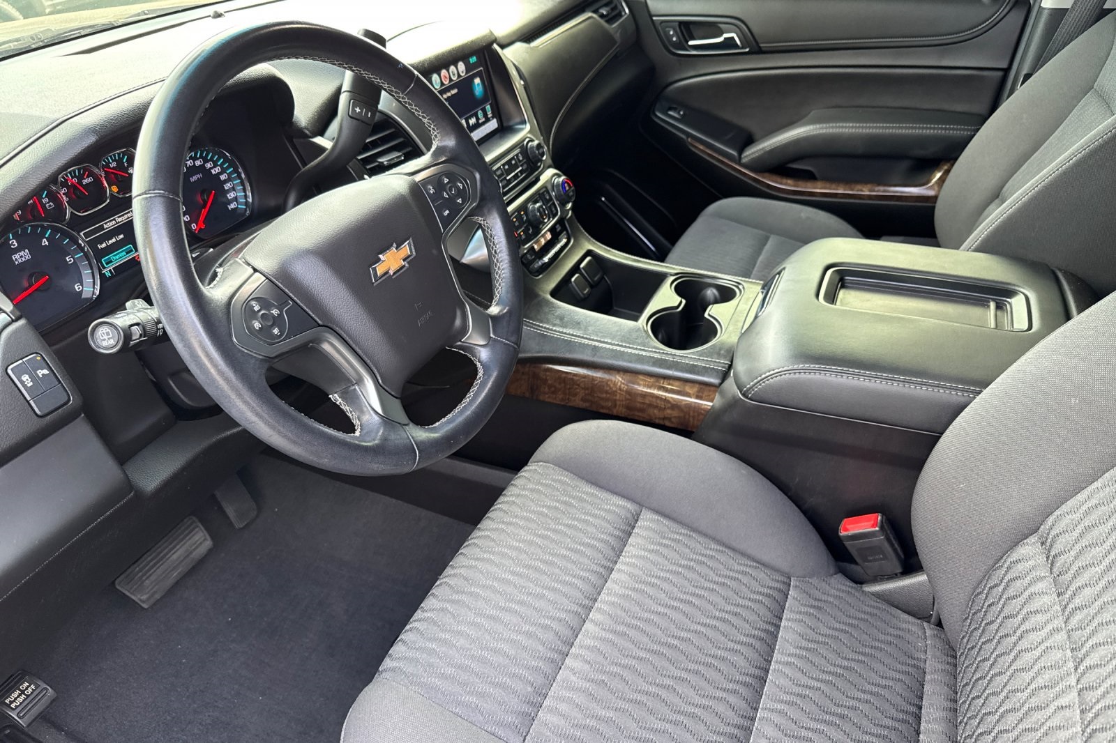 2019 Chevrolet Tahoe LS photo 13