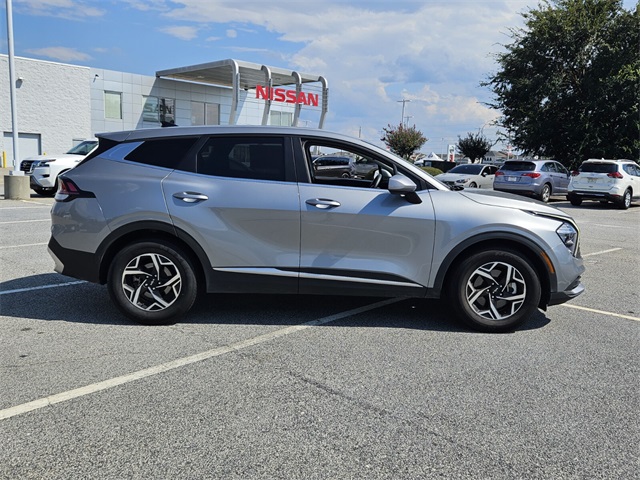 2023 Kia Sportage LX photo 13