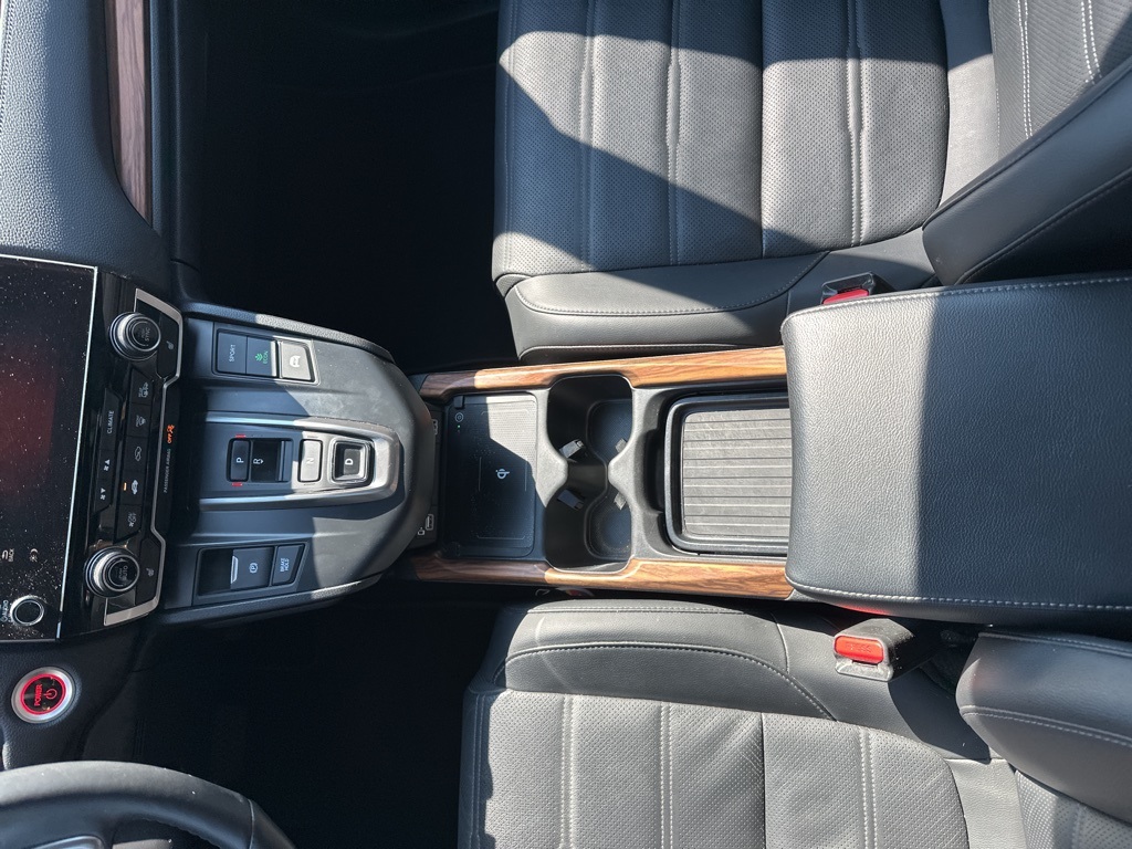 2022 Honda CR-V Hybrid Touring photo 18