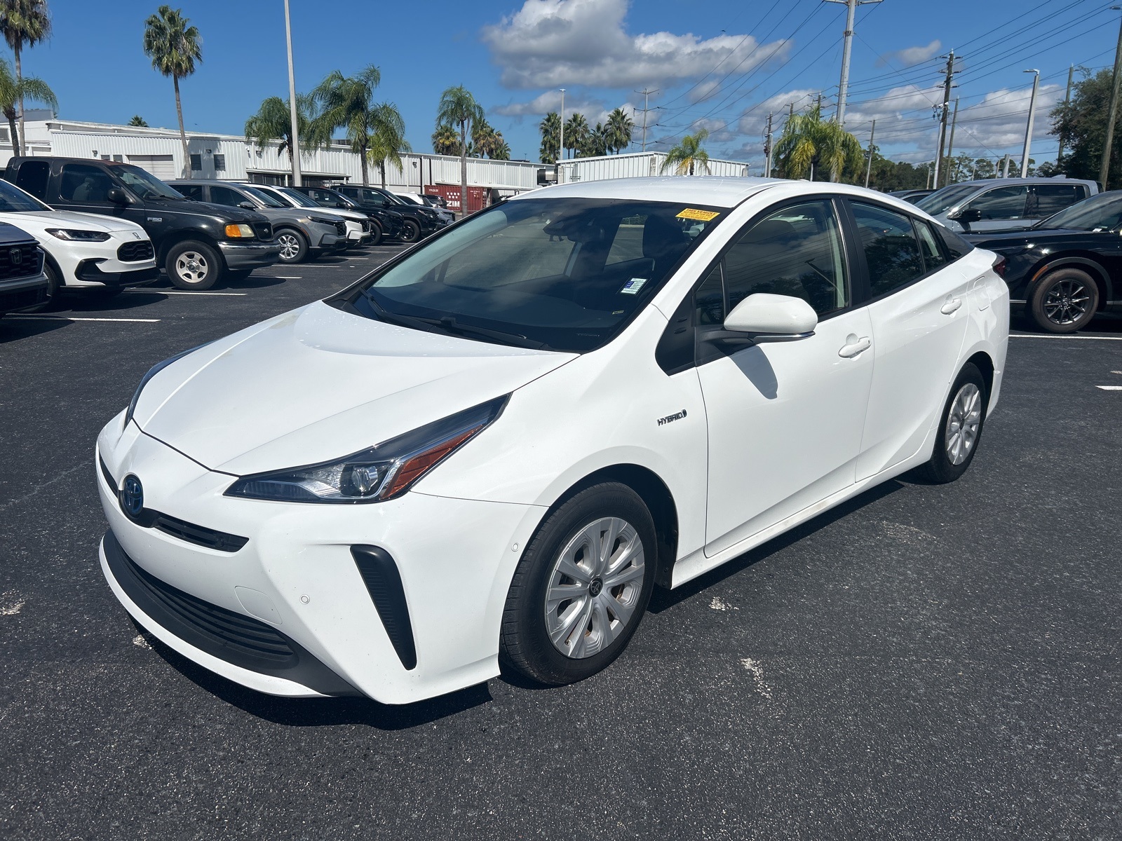 2021 Toyota Prius LE photo 3