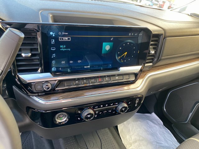2023 Chevrolet Silverado 1500 RST photo 20