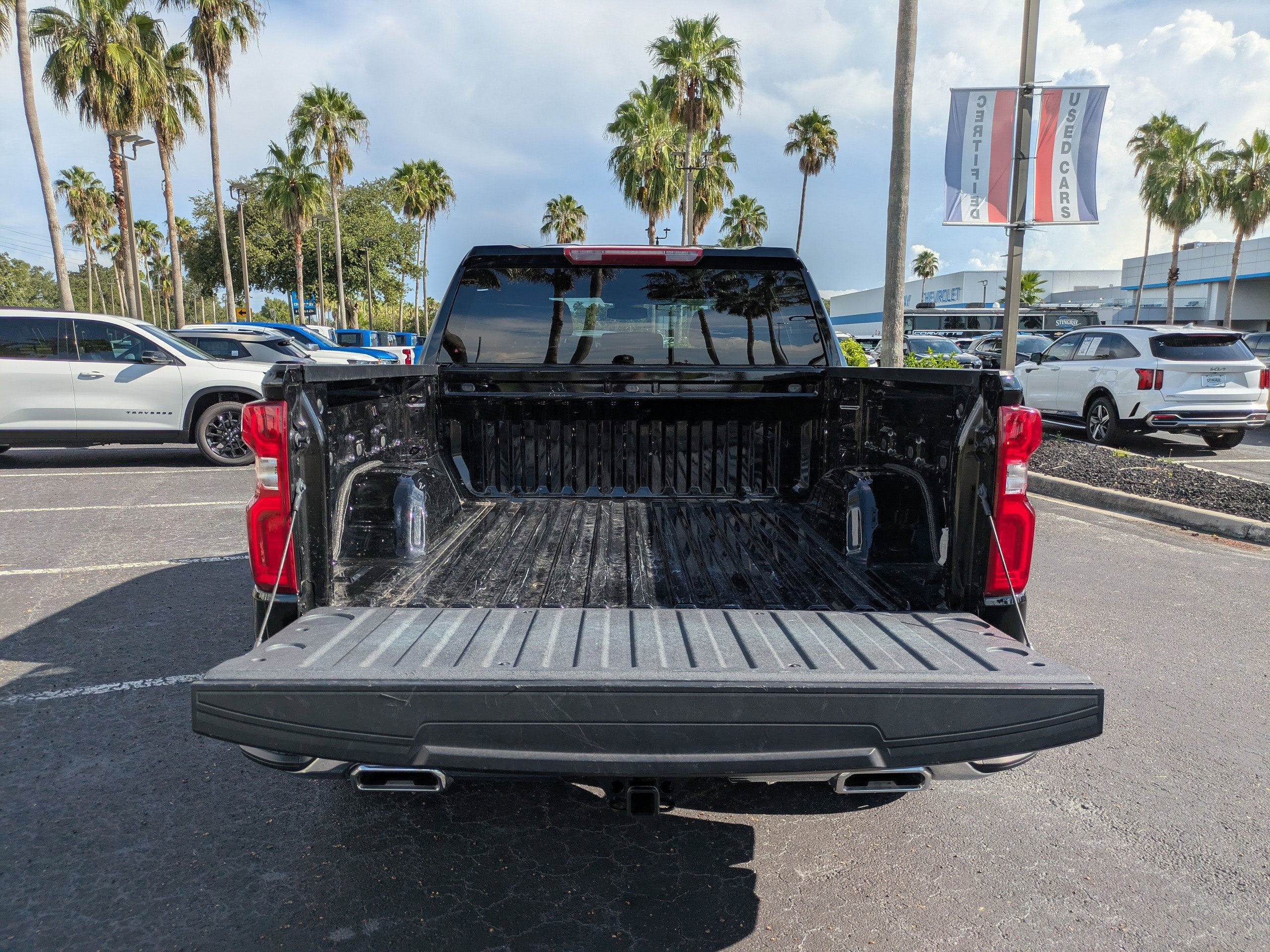 2023 Chevrolet Silverado 1500 LTZ photo 11