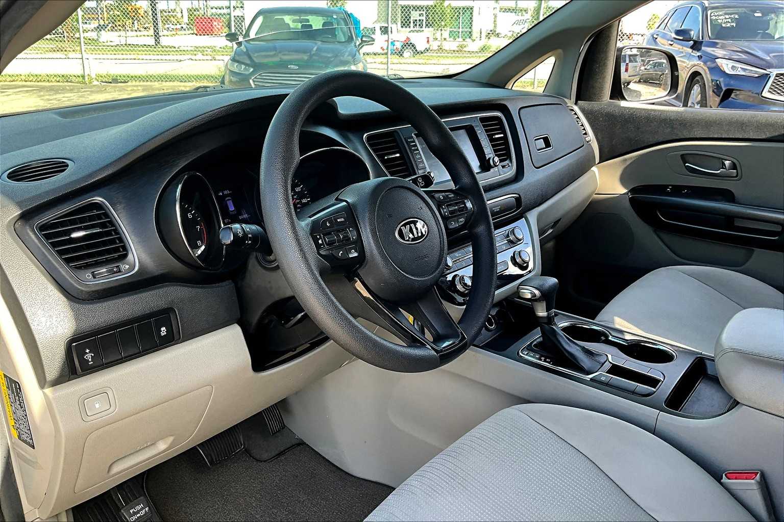 2020 Kia Sedona LX EX photo 15