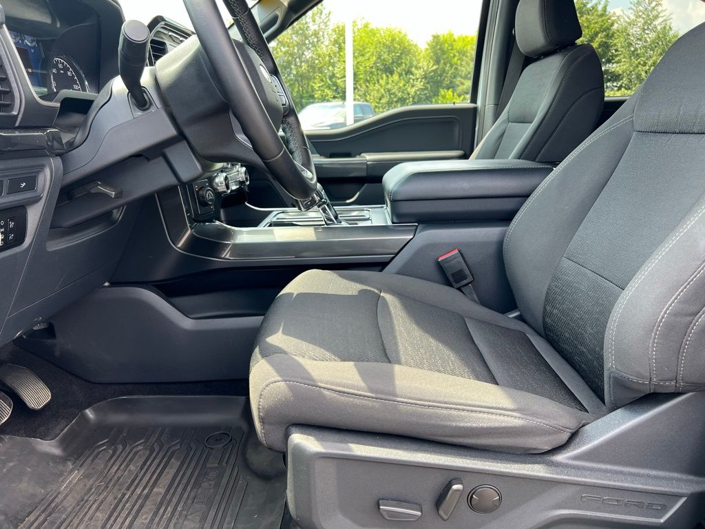 2023 Ford F-150 XLT photo 21