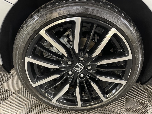 2023 Honda Accord Hybrid Touring photo 12