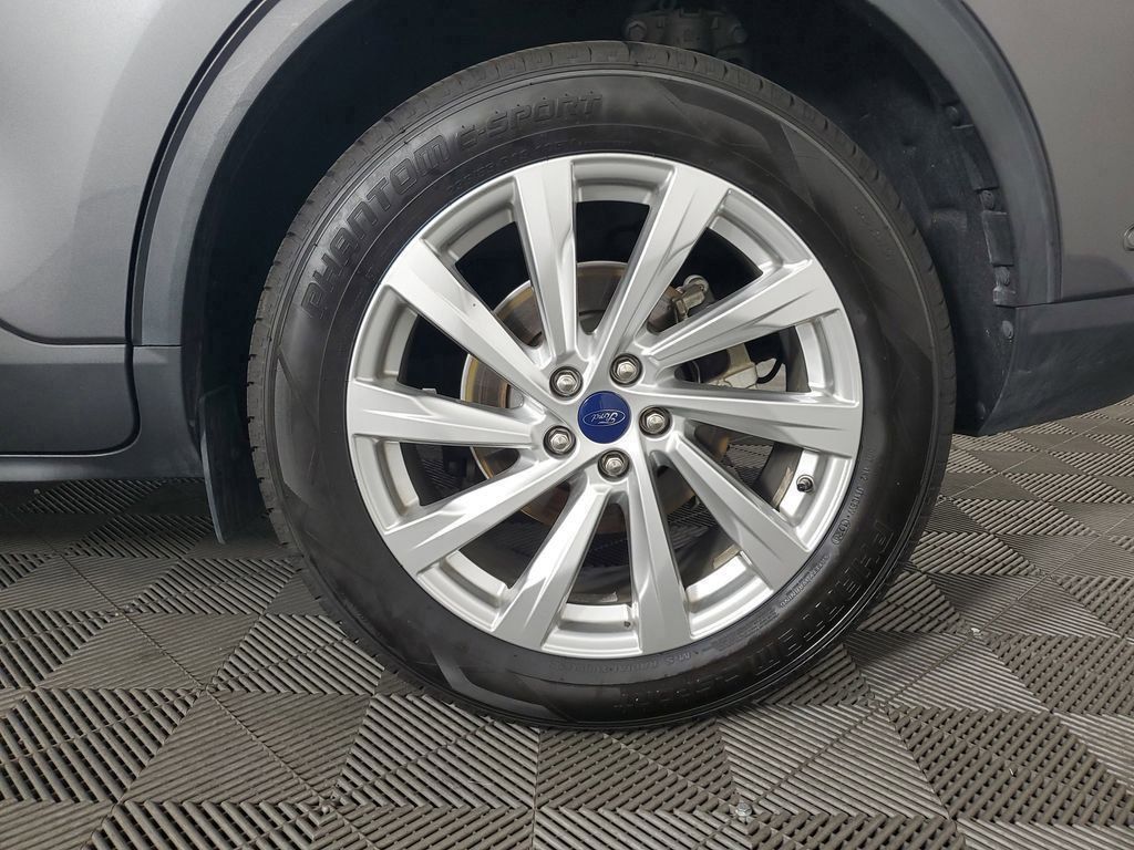 2022 Ford Escape Titanium Hybrid photo 29