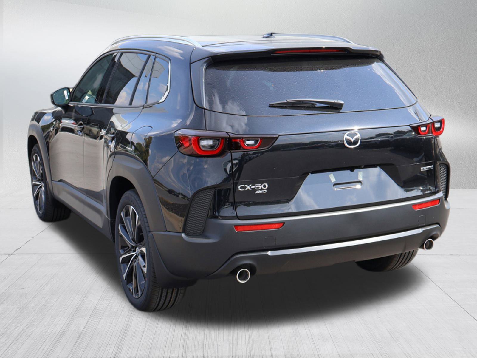 2025 Mazda CX-50 2.5 Premium Plus photo 5