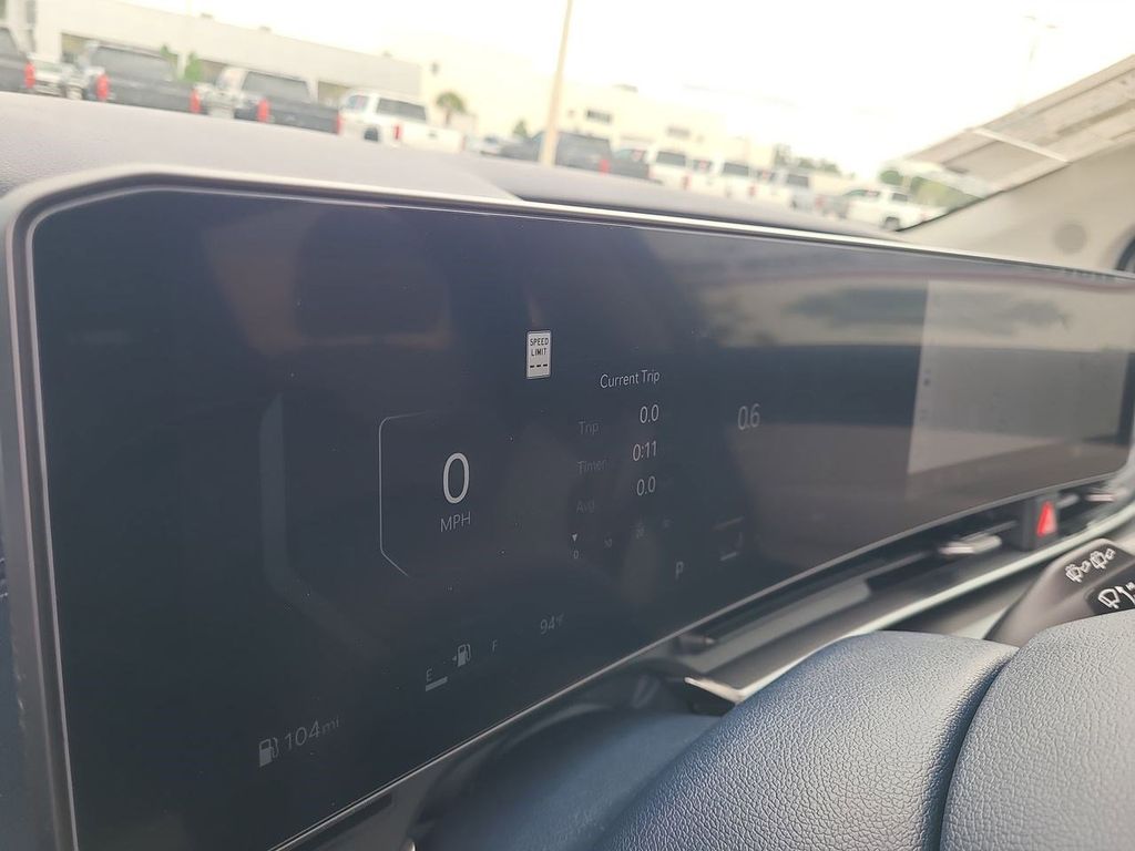 2026 Kia Carnival SX Prestige photo 28