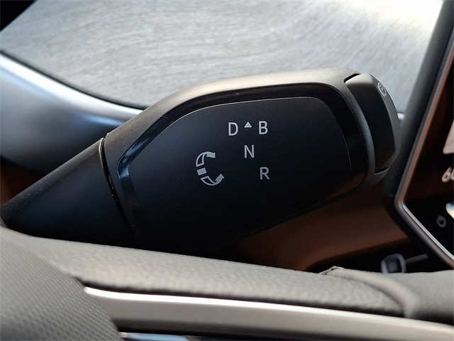 2025 Volkswagen ID. Buzz Pro S photo 11