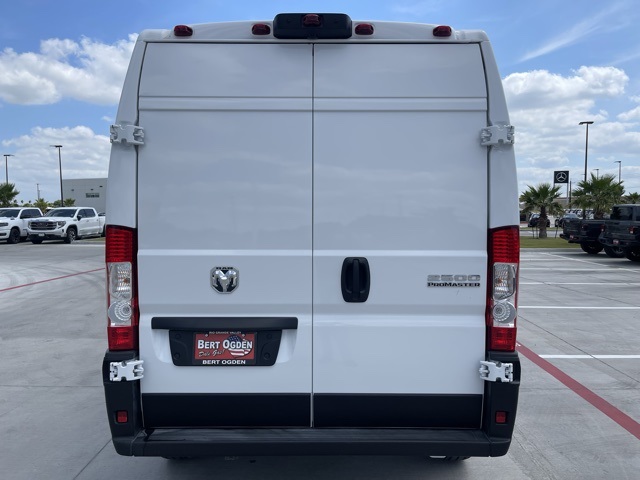 2025 Ram ProMaster 2500 photo 5