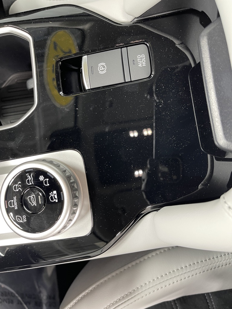 2025 Mitsubishi Outlander SE photo 11