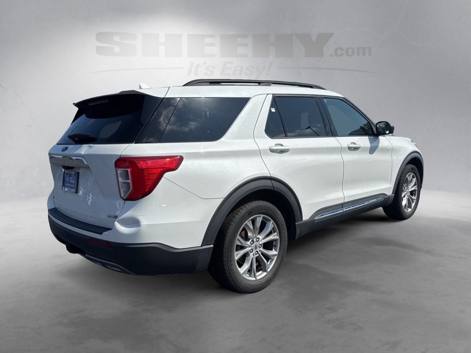 2020 Ford Explorer XLT photo 11