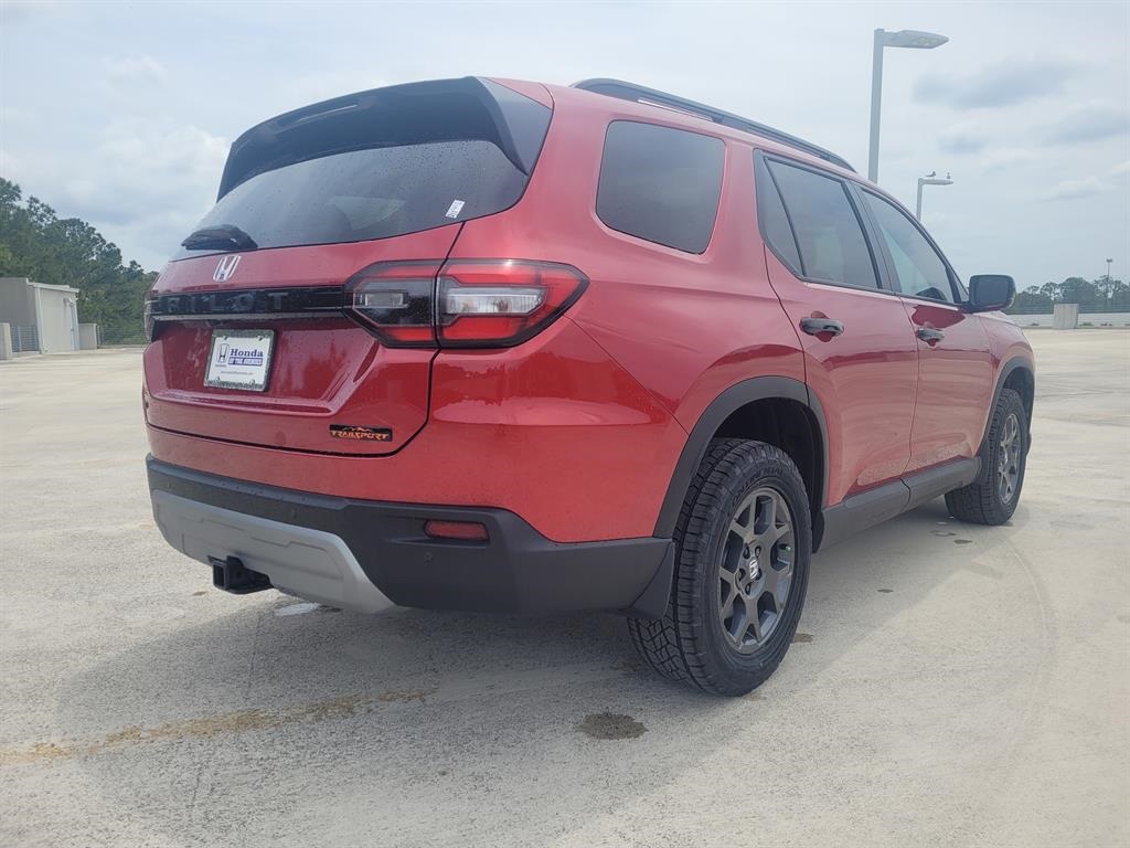 2025 Honda Pilot TrailSport photo 5