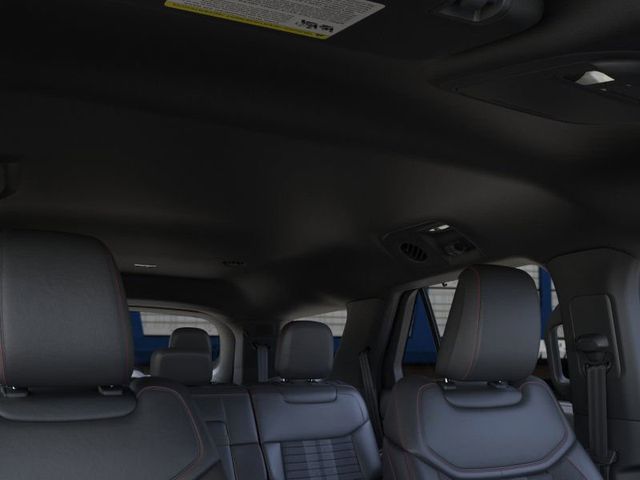 2025 Ford Explorer ST-Line photo 18