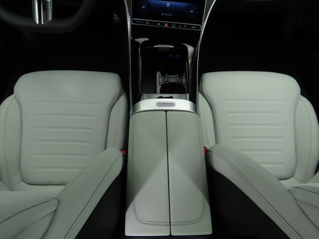 2025 Mercedes Benz C 300 photo 18