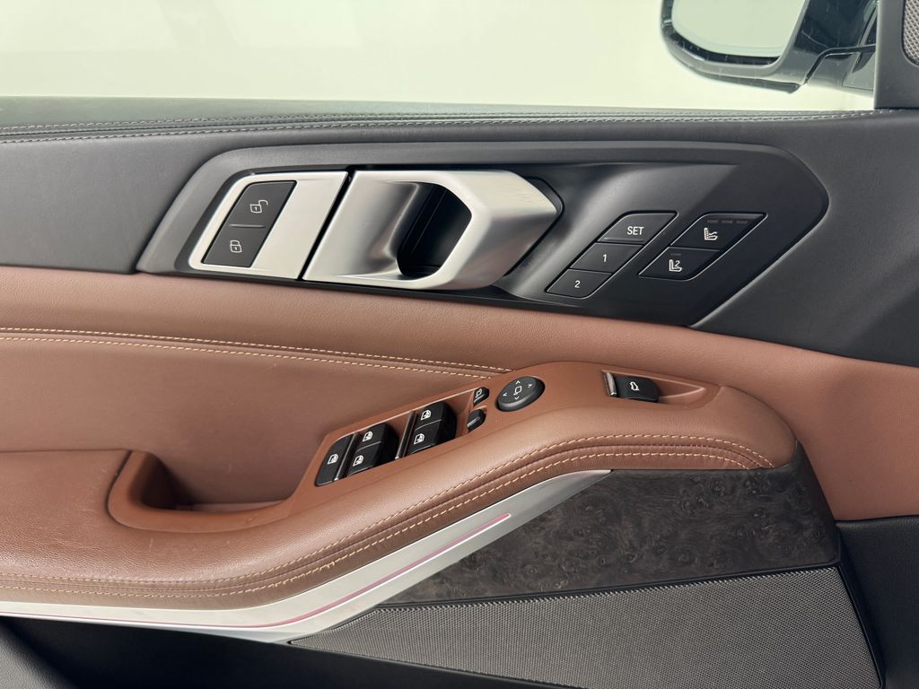 2020 Bmw X5 M50i photo 23