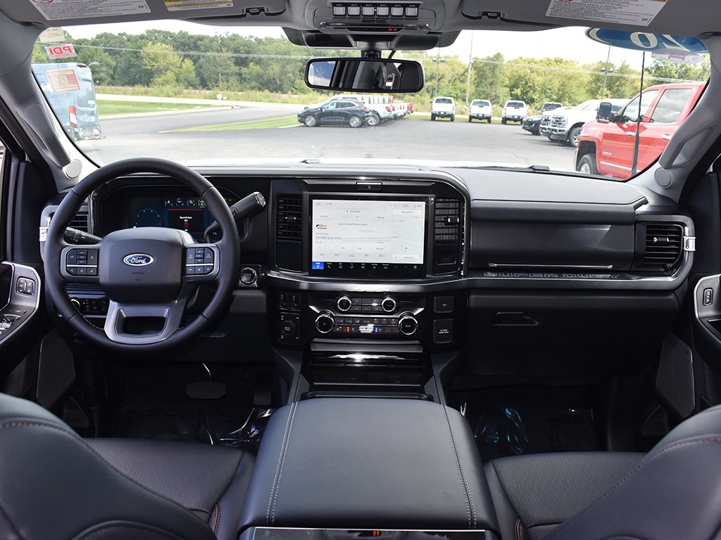 2026 Ford F-350 Lariat photo 4