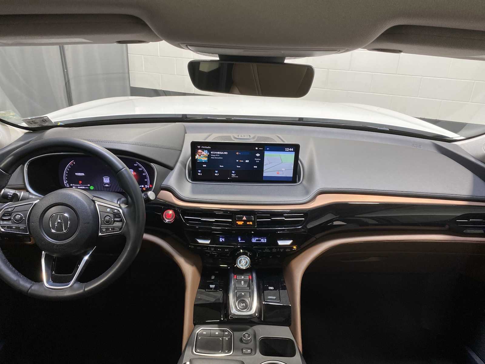2023 Acura MDX Technology SH-AWD photo 10