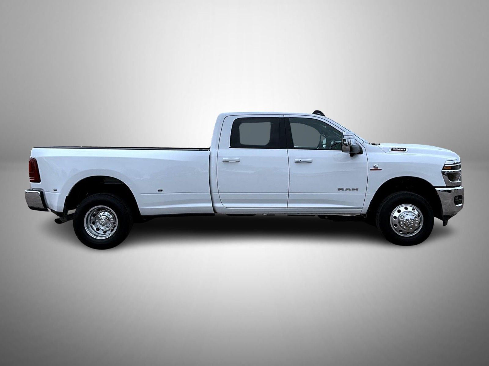 2026 Ram 3500 Laramie photo 4